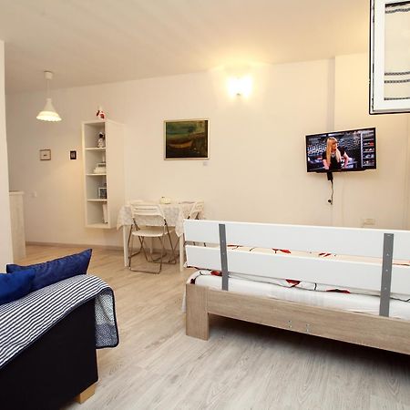Apartma Mery Piran Luaran gambar