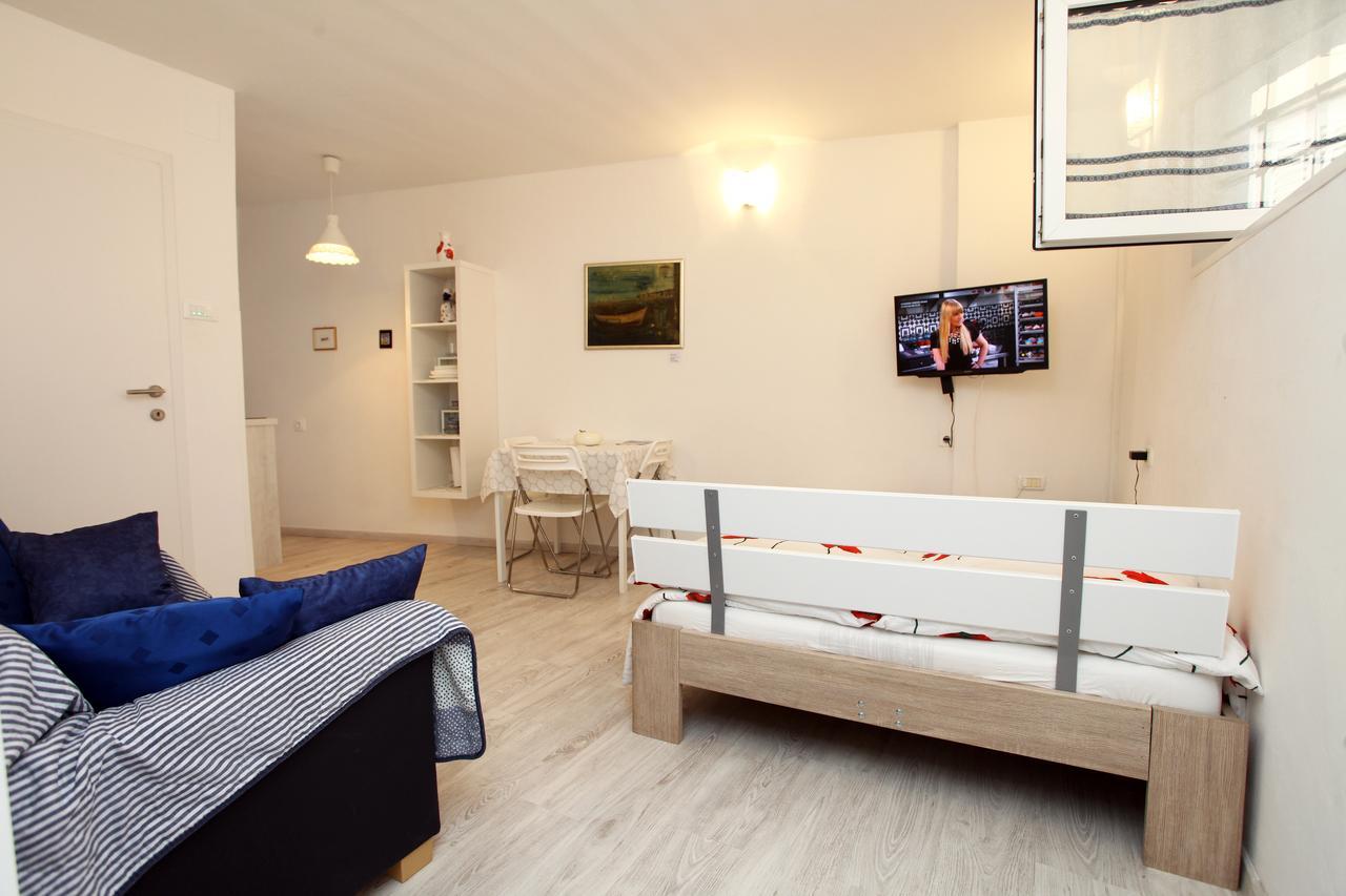 Apartma Mery Piran Luaran gambar