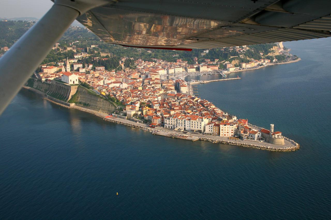 Apartma Mery Piran Luaran gambar