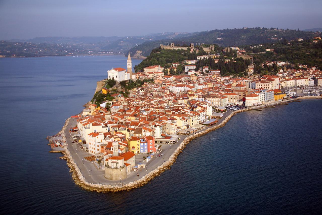 Apartma Mery Piran Luaran gambar